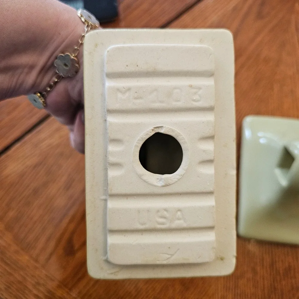 Vintage Mid Century Green beige Ceramic Towel Bar Brackets USA M-2103 Pair